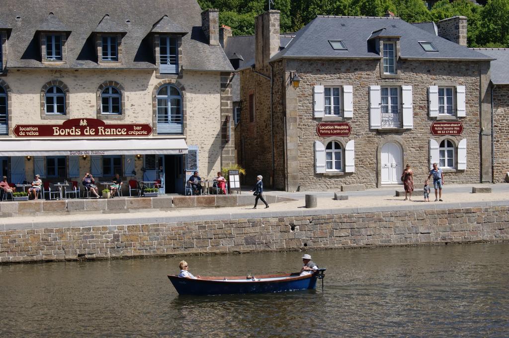 Au Fil De L'eau - Le Bord De Rance * Dinan